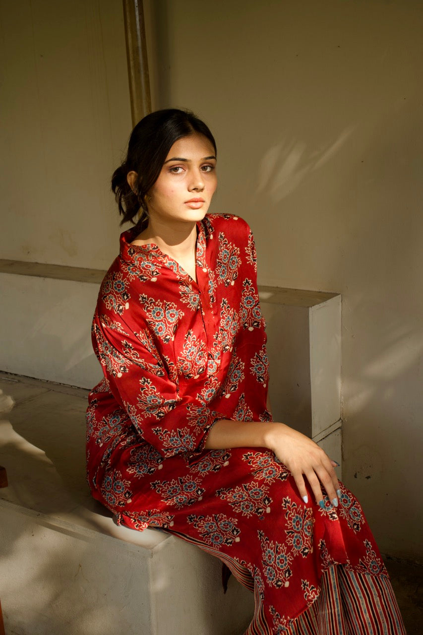 Gulnaar - Red Unisex Silk Kurta Set