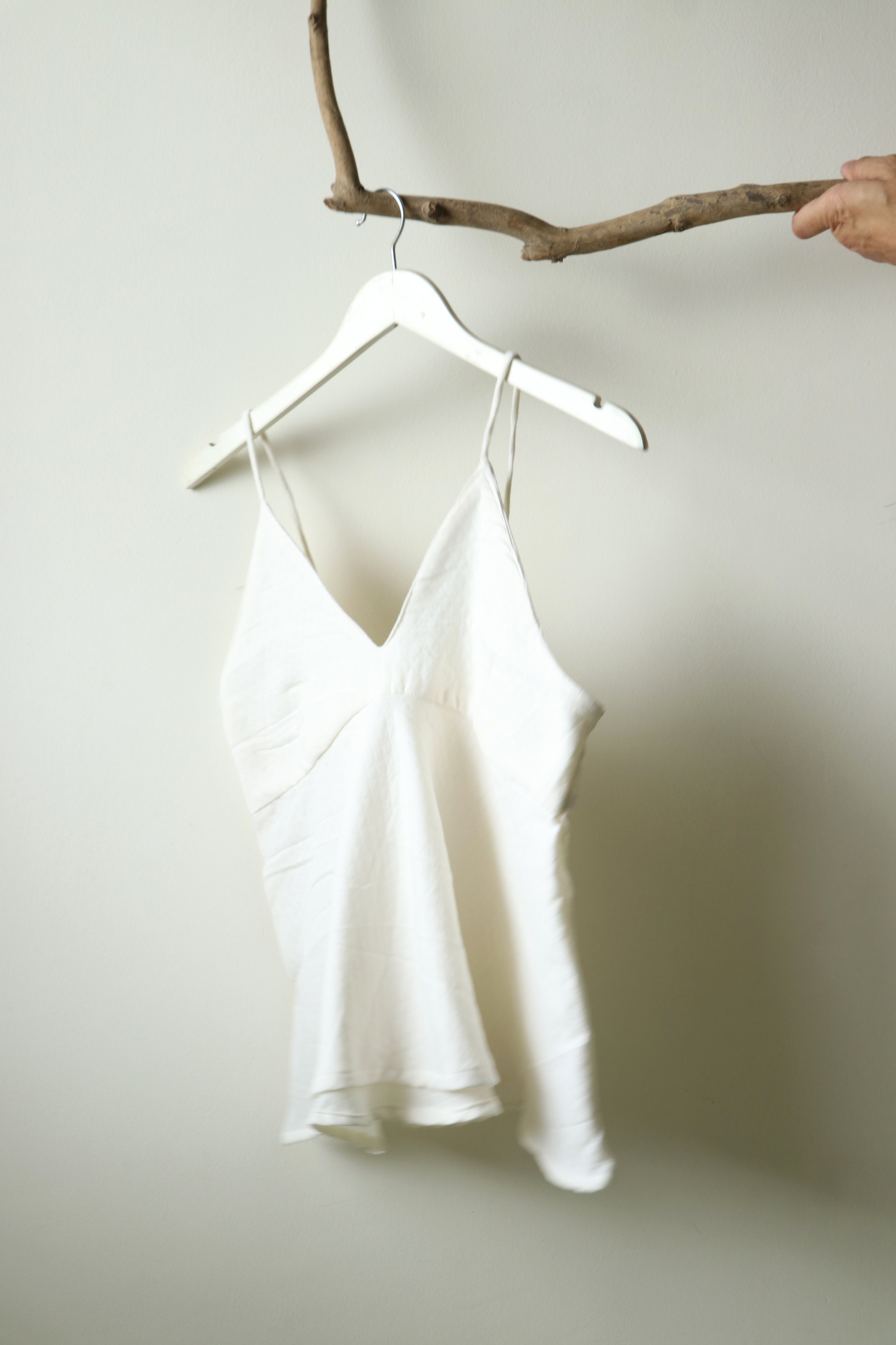 Shlone - White Camisole Top