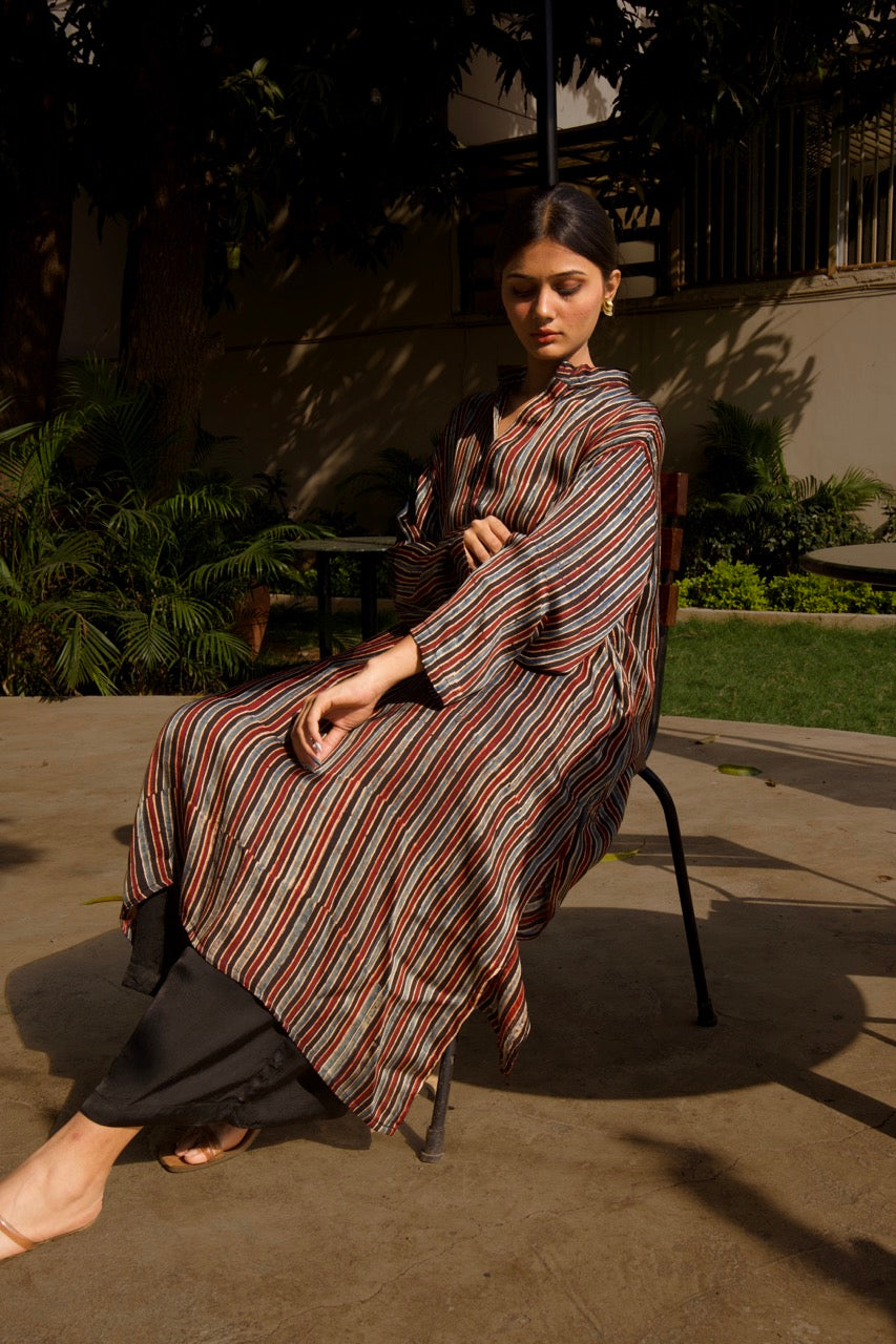 Taha Black Striped Unisex Silk Kurta