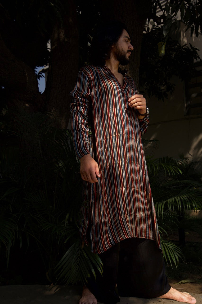 Taha Black Striped Unisex Silk Kurta
