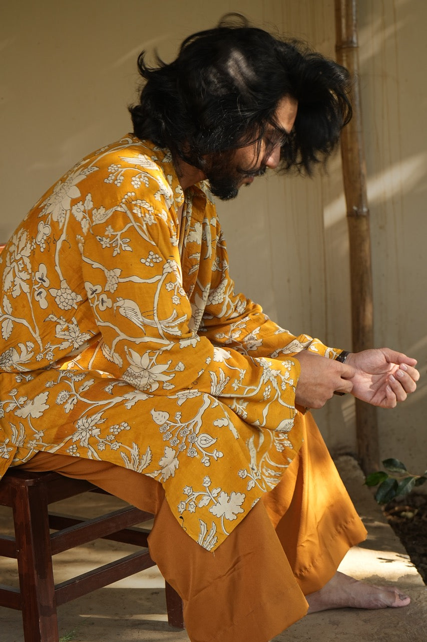Zarvān - Yellow Silk Kurta Set - Men